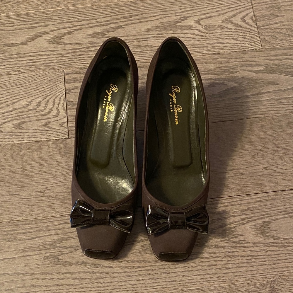 Brown Bow Women's Shoes size 8